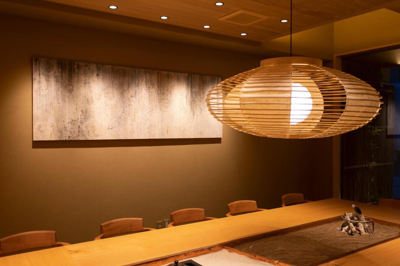 Hotel Kanazawa Zoushi Exteriör bild