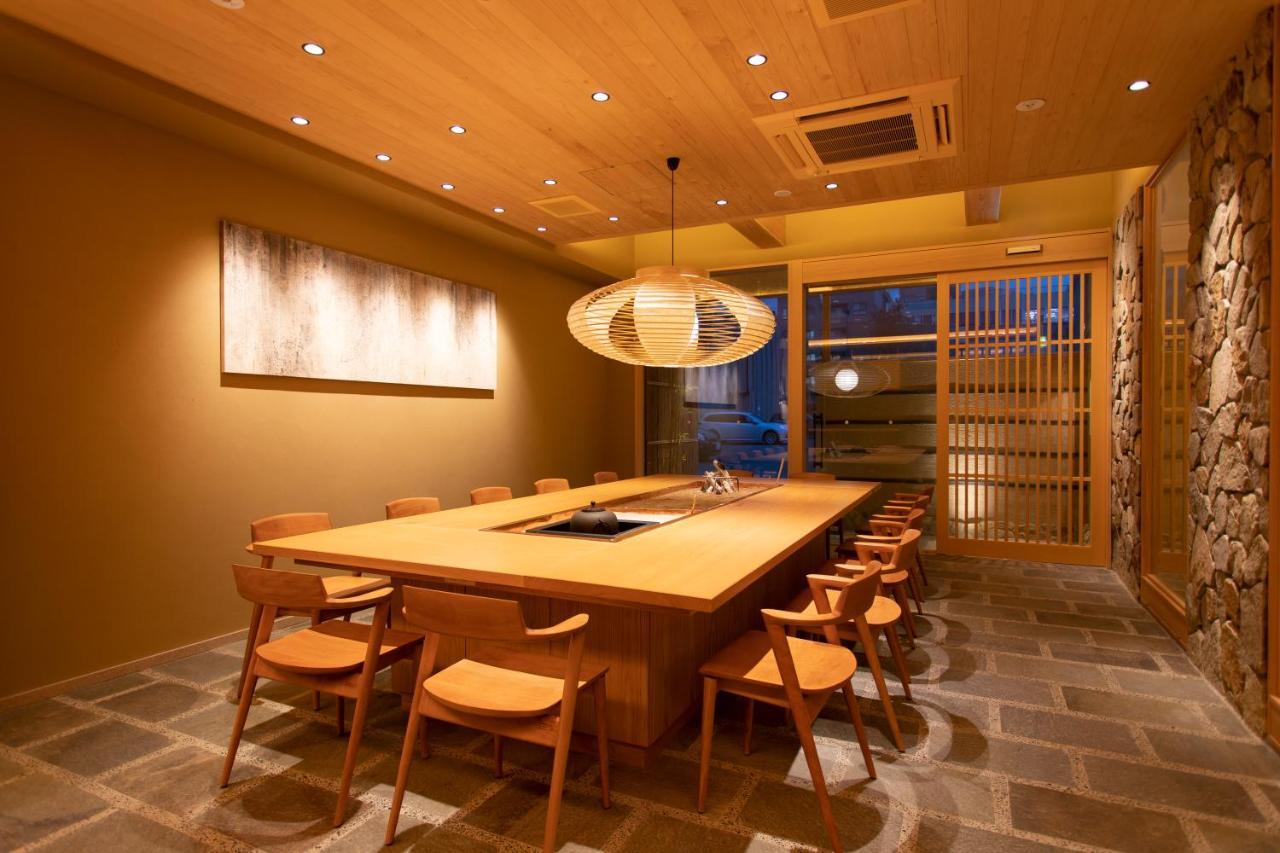 Hotel Kanazawa Zoushi Exteriör bild