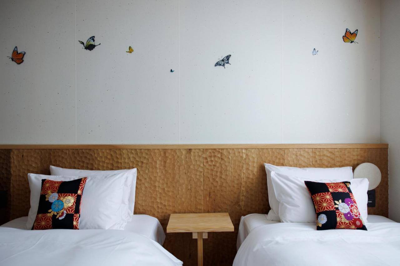 Hotel Kanazawa Zoushi Exteriör bild